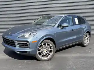 2019 Porsche Cayenne Base's photo
