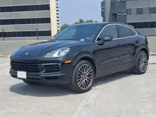 2022 Porsche Cayenne Base's photo