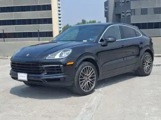 2022 Porsche Cayenne Base photo 5