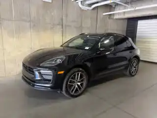 2026 Porsche Macan Base's photo