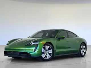 2023 Porsche Taycan Base's photo