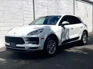 2021 Porsche Macan Base's photo