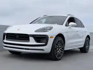 2026 Porsche Macan S's photo