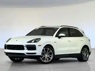 2022 Porsche Cayenne E-Hybrid's photo