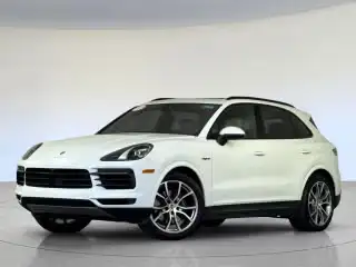 2022 Porsche Cayenne E-Hybrid's photo
