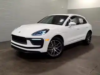 2026 Porsche Macan T's photo