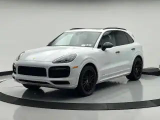 2021 Porsche Cayenne GTS's photo