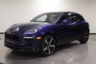 2026 Porsche Macan Base's photo