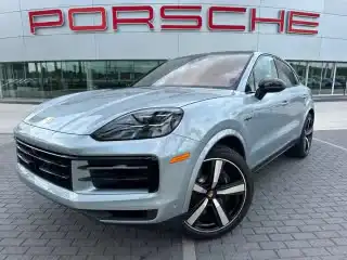 2026 Porsche Cayenne E-Hybrid's photo