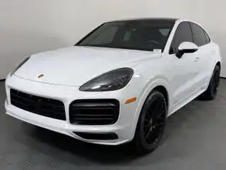 2023 Porsche Cayenne GTS's photo