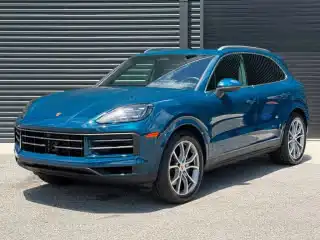 2026 Porsche Cayenne Base's photo