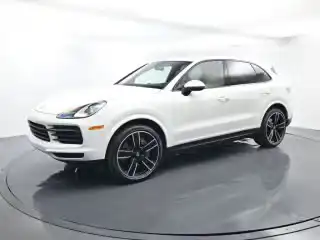 2023 Porsche Cayenne Platinum Edition's photo