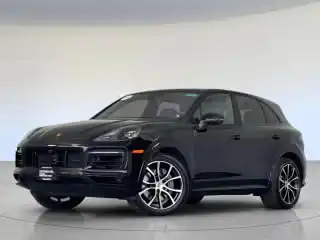 2023 Porsche Cayenne Platinum Edition's photo