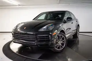 2023 Porsche Cayenne Platinum Edition's photo
