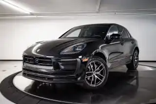2023 Porsche Macan Base's photo