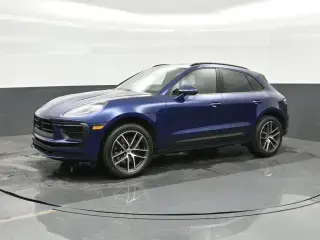 2026 Porsche Macan Base photo 5
