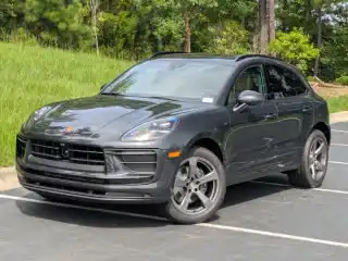 2026 Porsche Macan T's photo