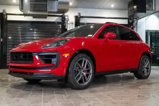2026 Porsche Macan S's photo