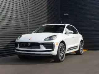 2026 Porsche Macan T's photo