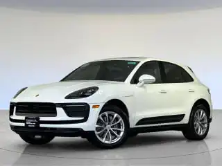 2026 Porsche Macan T's photo