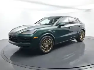 2025 Porsche Cayenne S E-Hybrid photo 1