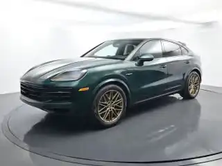 2025 Porsche Cayenne S E-Hybrid's photo
