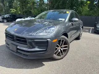 2023 Porsche Macan Base's photo