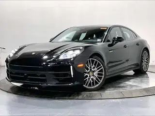 2025 Porsche Panamera 4 E-Hybrid photo 5