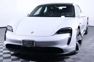 2024 Porsche Taycan 4S's photo