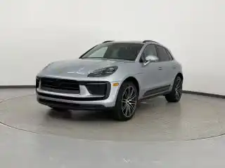 2026 Porsche Macan Base's photo