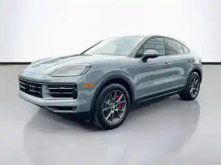 2026 Porsche Cayenne S's photo