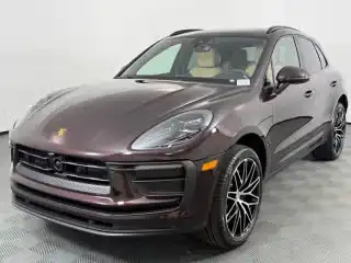 2026 Porsche Macan Base's photo