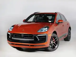 2024 Porsche Macan S's photo