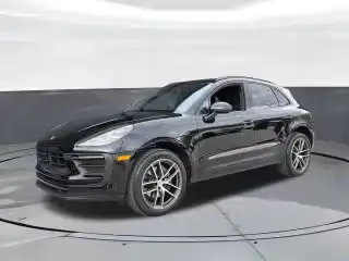 2025 Porsche Macan Base's photo