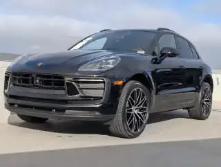 2025 Porsche Macan T's photo