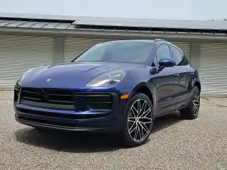 2026 Porsche Macan's photo