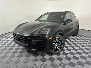 2024 Porsche Cayenne Base's photo