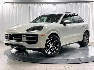 2026 Porsche Cayenne Base photo 5