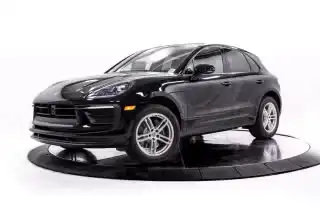 2026 Porsche Macan Base's photo