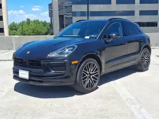 2022 Porsche Macan Base's photo