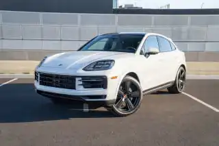 2026 Porsche Cayenne Base's photo