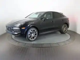 2023 Porsche Cayenne Platinum Edition's photo
