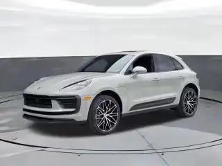2026 Porsche Macan Base's photo