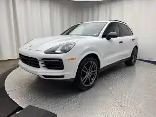 2023 Porsche Cayenne Platinum Edition's photo