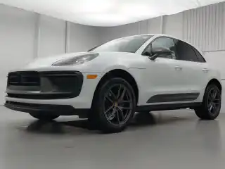 2026 Porsche Macan T's photo