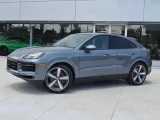 2026 Porsche Cayenne Base photo 1
