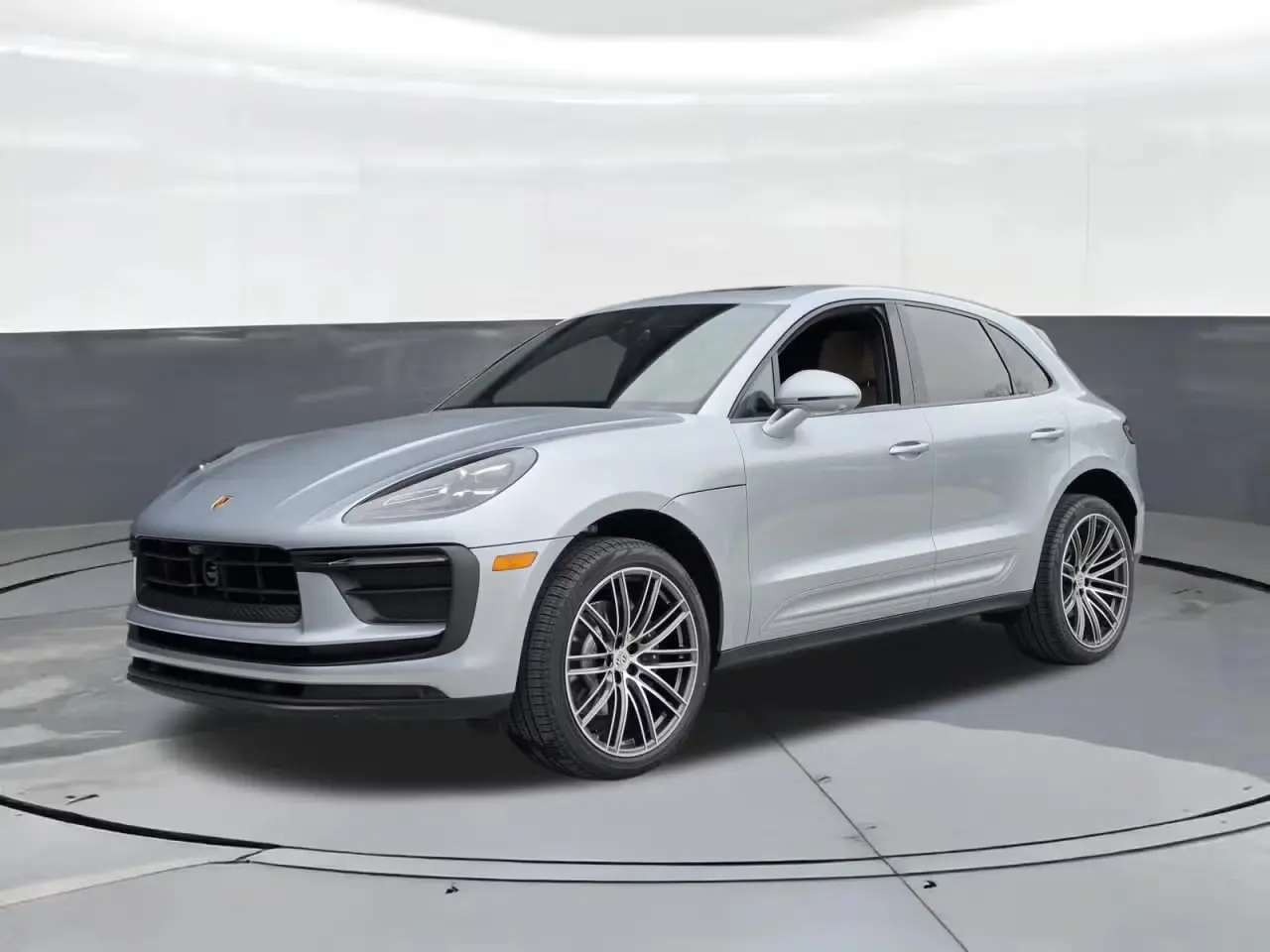 2026 Porsche Macan Base photo 4