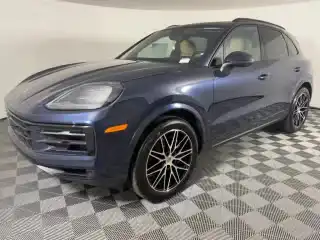 2026 Porsche Cayenne Base's photo