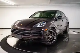 2023 Porsche Cayenne Platinum Edition's photo