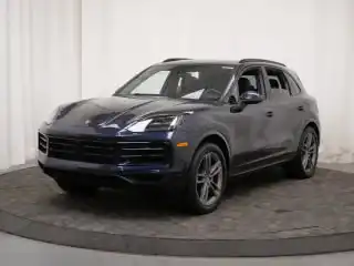 2025 Porsche Cayenne Base's photo